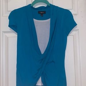 turquoise top !!